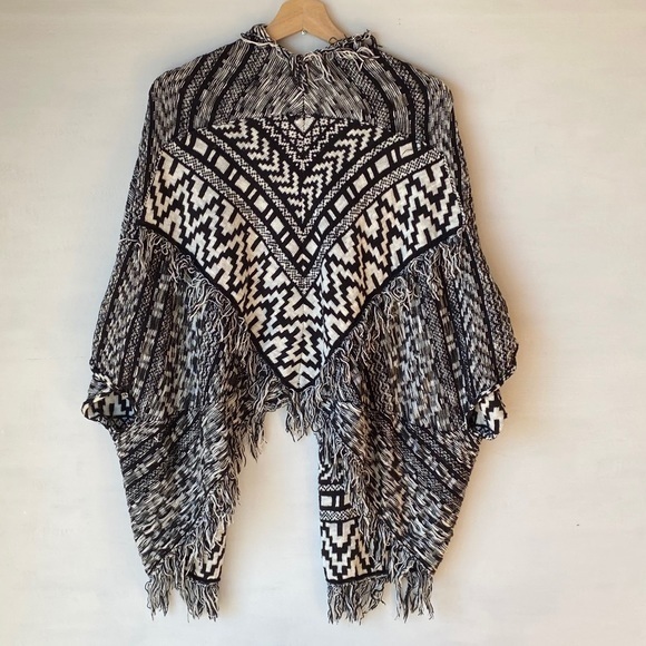 *Not for Sale* Anthropologie Moth Black & White Fringe Cardigan Size: Small - Picture 2 of 6